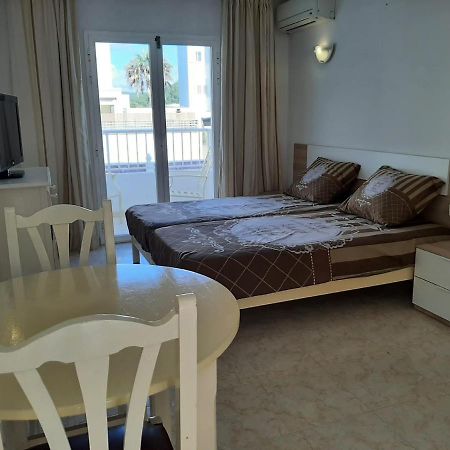 Apartamentos Torres Cardona Cala Llonga  Εξωτερικό φωτογραφία