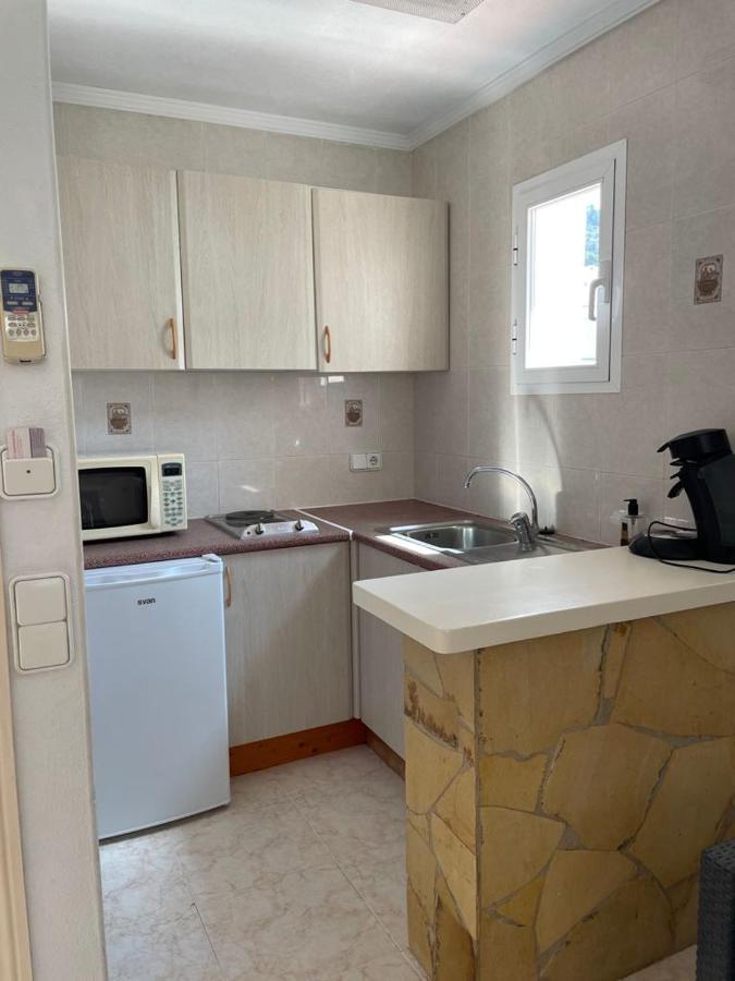 Apartamentos Torres Cardona Cala Llonga  Εξωτερικό φωτογραφία